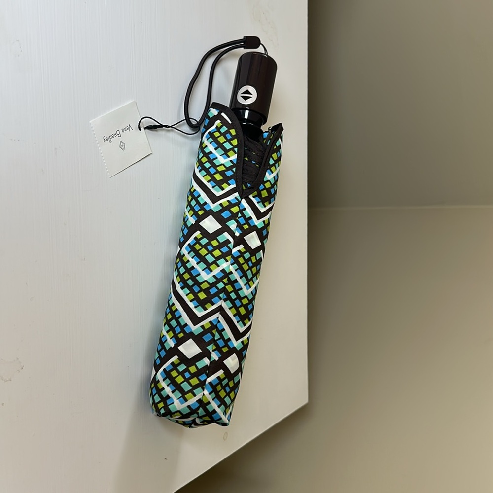 Vera Bradley Umbrella, NWT - Picture 2 of 2